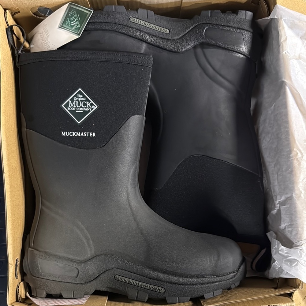 NIB Muck Muckmaster Black Boots